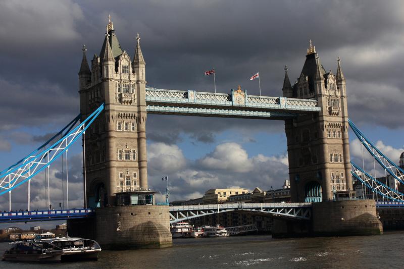 103-Tower Bridge,5 aprile 2010.JPG